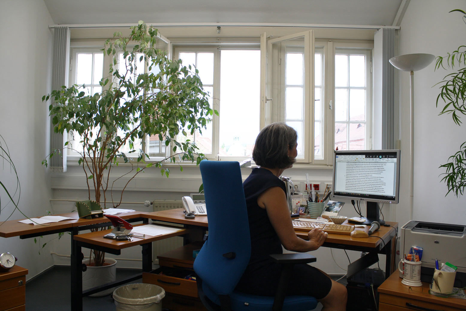 Eva-Schmitt-Rodermund in ihrem Büro